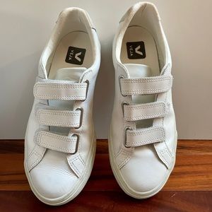 Veja velcro sneakers